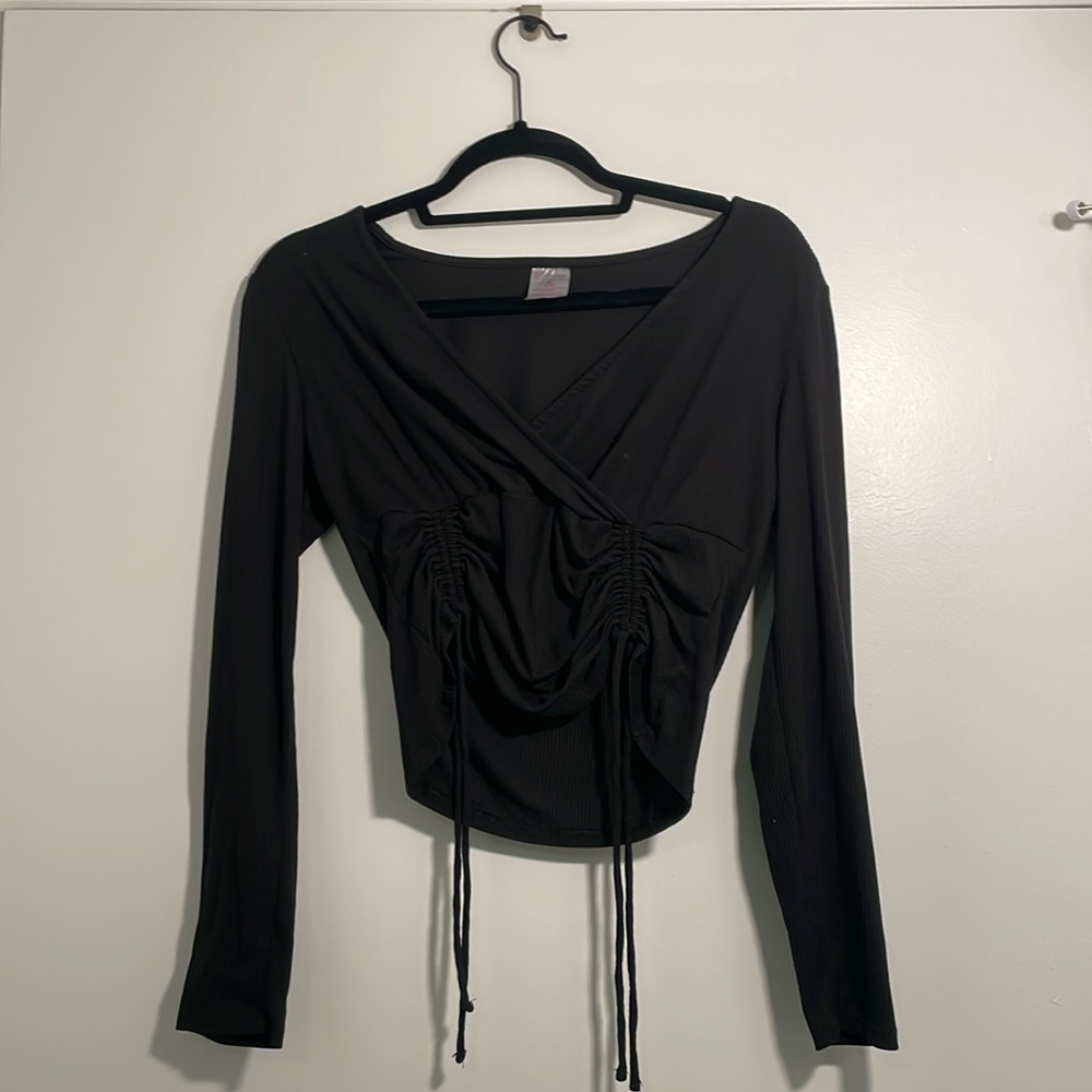 Women black long sleeve Croptop